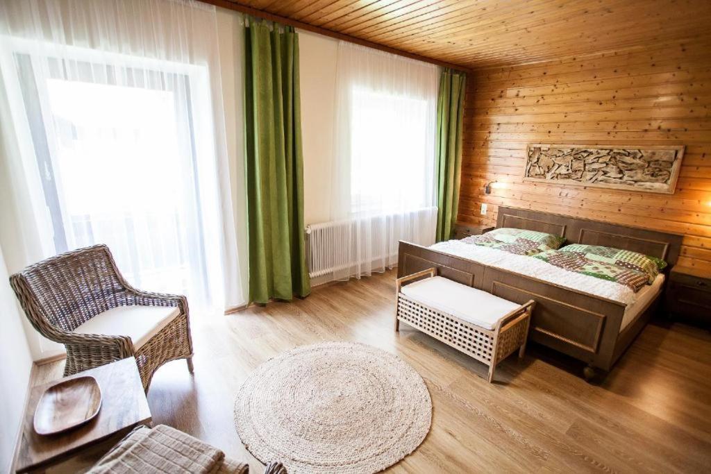 Waldhotel Bad Jungbrunn Tristach Rum bild